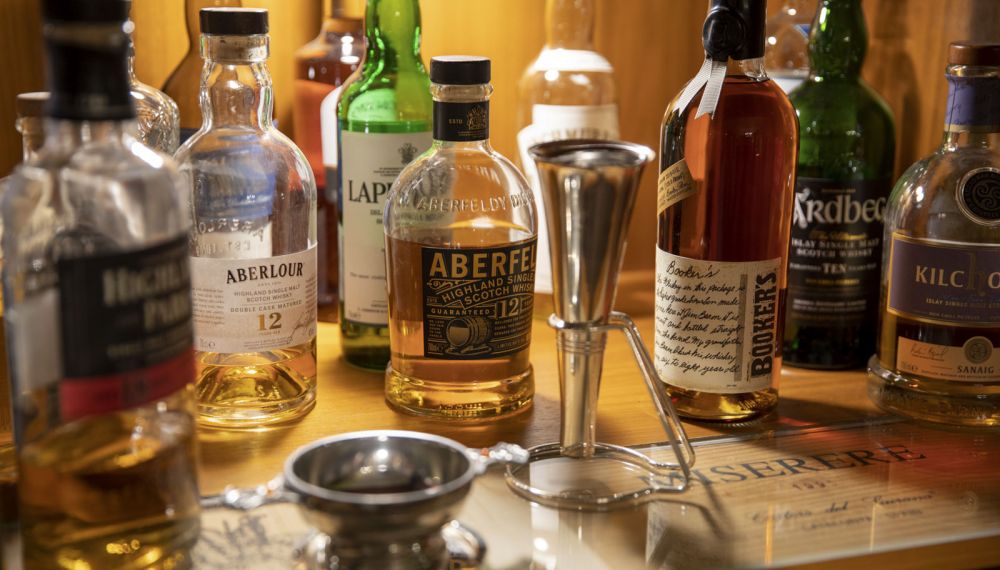 Auswahl an Drinks im Adult Only Hotel Cortisen am Wolfgangsee im Salzkammergut