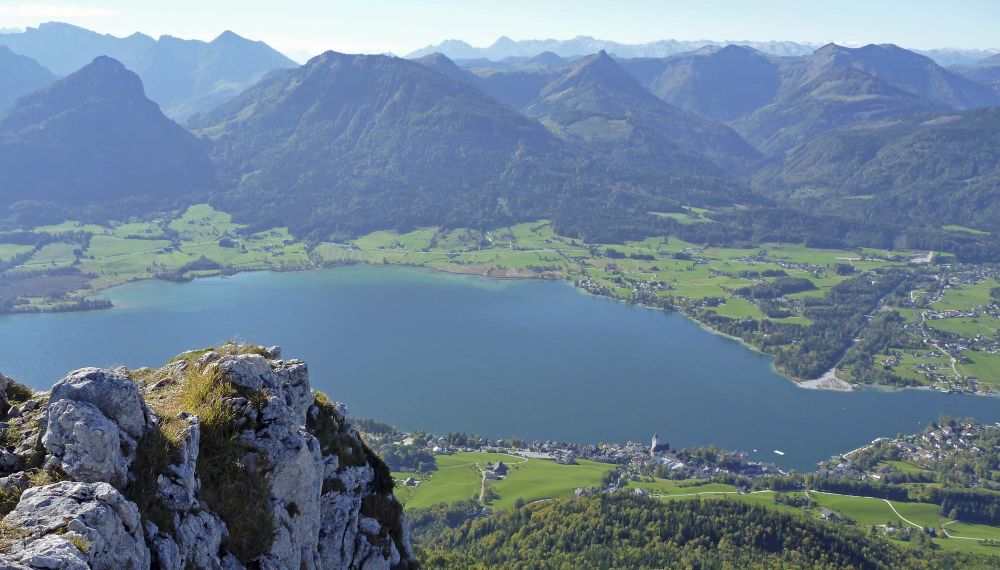 Blick von der Vormauer beim Wanderurlaub im Salzburger Land am Wolfgangsee