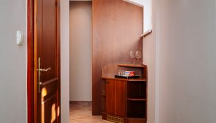 Gemütliche Nische in der Loft Suite im Boutiquehotel Cortisen am Wolfgangsee mit stilvollem Design und hochwertiger Ausstattung