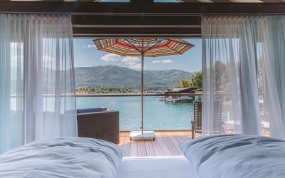Ausblick aus der Designsuite im Bootshaus im Boutique Hotel Cortisen direkt am Wolfgangsee
