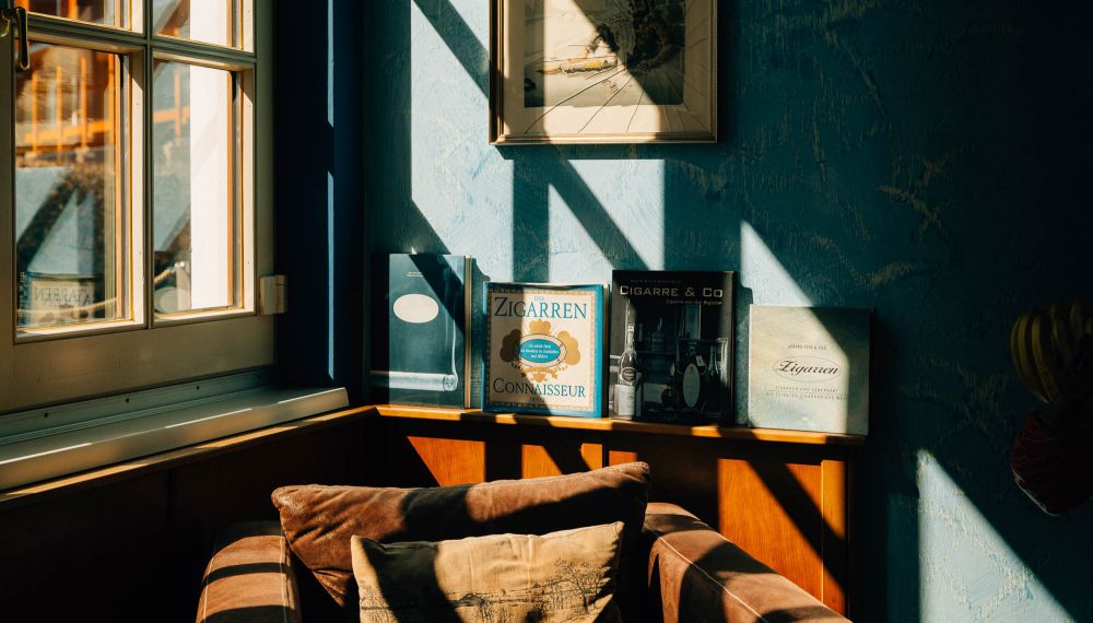 Ledersessel in der Zigarren Lounge im Adults Only Hotel Cortisen am Wolfgangsee