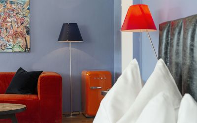Kühlschrank in der Loft Suite im Boutique Hotel Cortisen am Wolfgangsee im Salzkammergut