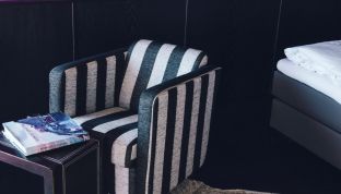 Kunst in der Black Suite im Adults Only Hotel am Wolfgangsee im Salzkammergut