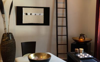 Spa mit Kerzenlicht und ruhiger Atmosphäre für Massagen im Adults Only Hotel Cortisen am Wolfgangsee