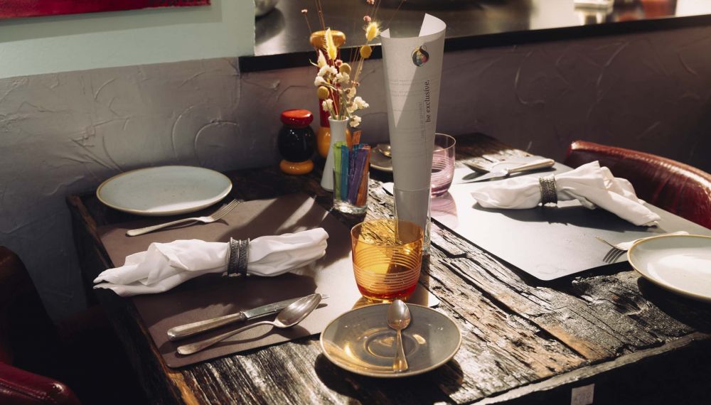 gedeckter Tisch im Adults Only Hotel Cortisen am Wolfgangsee